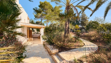 Resa Estates by Geraldine Finca for sale te koop kauf Ibiza spain jesus side house .jpg